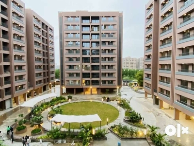 3 bed laxurius flat chandkheda near SP ring road