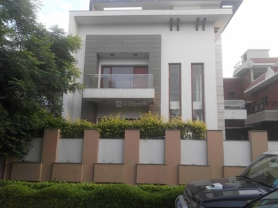 6 BHK Villa for rent in Sector 39, Noida - 6000 Sqft