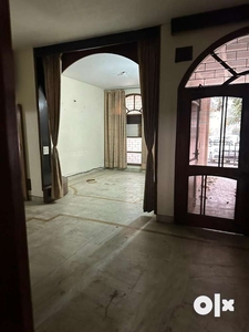 10 marla triple storey renovated kothi sector 28 Chandigarh