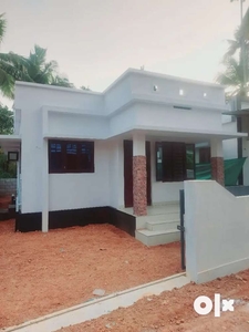 Aluva uc college Malikampidika 2 bhk new house