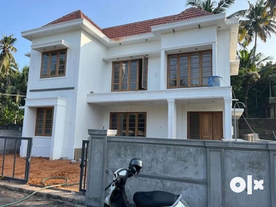 New villa in mission quaters 1.65 cr