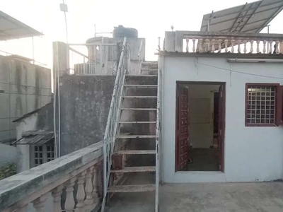 Old duplex with 1827sqft plot for sale in gotri