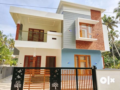 READY TO OCCUPY 4BHK 2100 SQFT 5 CENT NEW SPACIOUS EXCELLENT HOUSE