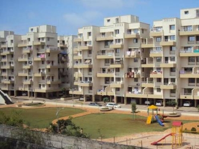 800 sq ft 3 BHK 2T Apartment for rent in Nakshatra housing Phase 1 at Purnanagar, Pune by Agent Biswambhar