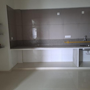 2 BHK Flat for rent in Vaishno Devi Circle, Ahmedabad - 1350 Sqft