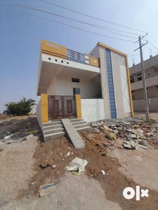 2 bhk house in mubarak layout beside petrol pump chandarbanda road