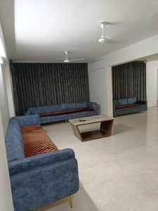 4 BHK Flat for rent in Vastrapur, Ahmedabad - 4400 Sqft