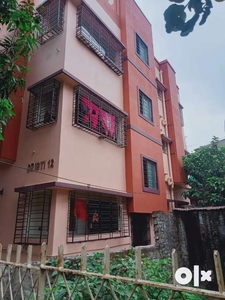 Flat sale for 2 bhk in masjid more 10min from tollygunge metro
