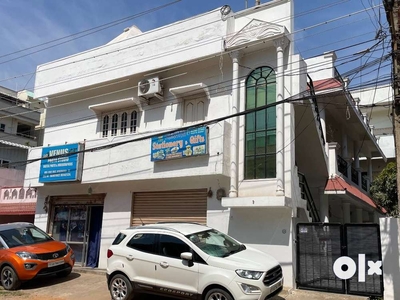 INDIVIDUAL HOUSE WITH 2 COMMERCIAL SHUTTERS LOCATED AT MIG COLONY MIDD