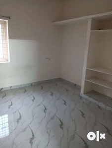 1 BHK flat ren in Ameerpet near by metro station and morbul flooring