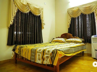 2 BHK FULLY FURNISHED WITH AC FOR DAILY RENT AT EAST FORT