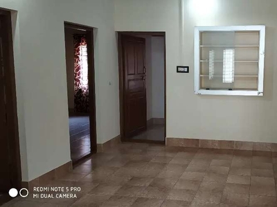 2 BHK HOUSE UPSTAIRS FOR RENT NEAR SHOBA CITY MALL