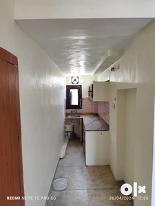 2 big Room with kitchen prime location Madhav Nagar Saharanpur