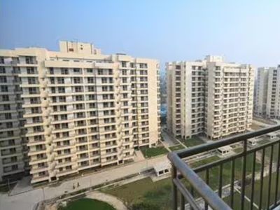 2800 Sqft 4 BHK Flat for sale in KM Flats