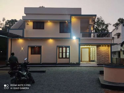 2bhk 2 floor house first floor for rent at parippally