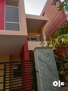3 bhk duplex for rent family bachelor office at sundarpada main road s