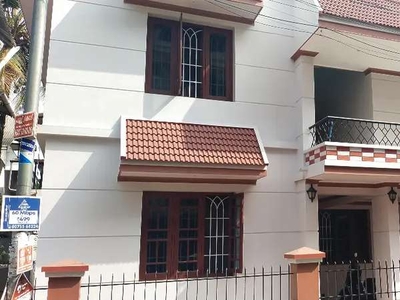 4 bhk furnished indipendent house for rent near civil station kakkanad