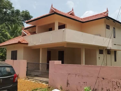 4bhk independent house for rent in Arpookara medical College Kottayam