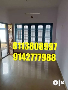 A 2 BHK upstair rent near to metro station and NH47
