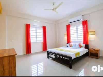 FAMILY ONLY: BRANDED NEW 2 BHK AC FURNISHED APARTMENT RENT VAZHAKKALA