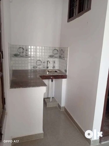Independent rooms available for rent in malhor Lucknow.