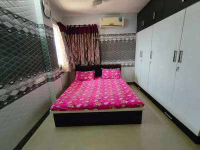 1260 sq ft 3 BHK 1T Apartment for sale at Rs 1.05 crore in Dwarkesh Apartment in Bodakdev, Ahmedabad
