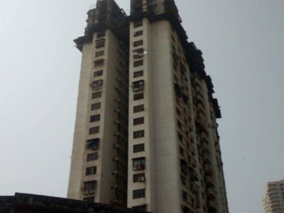 1600 sq ft 4 BHK 3T East facing Apartment for sale at Rs 3.10 crore in Evershine Cosmic in Andheri West, Mumbai