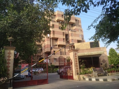 1700 sq ft 3 BHK 2T Apartment for sale at Rs 1.98 crore in Reputed Builder Aastha Kunj Apartments in Sector 3 Dwarka, Delhi