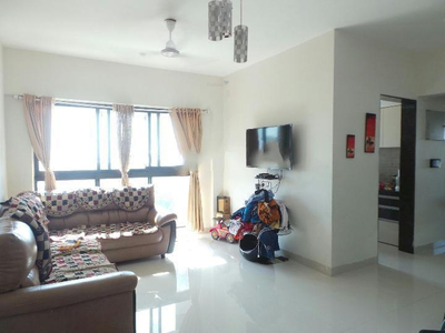 600 sq ft 1 BHK 1T West facing Apartment for sale at Rs 1.10 crore in Oxford Navrang Heights in Kandivali West, Mumbai