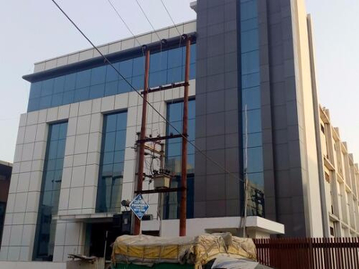 Factory 8000 Sq.ft. for Sale in Sector 88 Noida