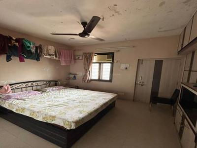 2 BHK Flat for rent in Mahalakshmi, Mumbai - 800 Sqft