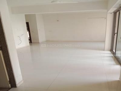 2 BHK Flat for rent in Vaishno Devi Circle, Ahmedabad - 1500 Sqft
