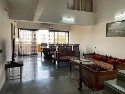 3 BHK Flat for rent in Ambawadi, Ahmedabad - 2850 Sqft