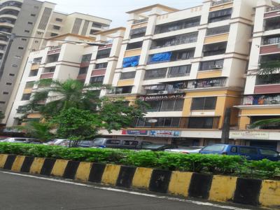 Reputed Builder Amisha Apartment in Kandivali West, Mumbai