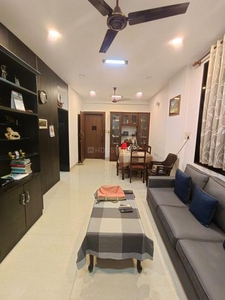 2 BHK Flat for rent in Colaba, Mumbai - 800 Sqft