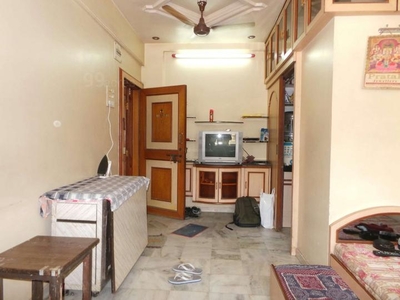 1 BHK Flat for rent in Vikhroli West, Mumbai - 400 Sqft