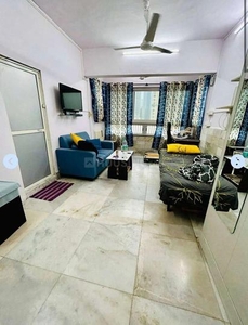 1 RK Flat for rent in Worli, Mumbai - 225 Sqft