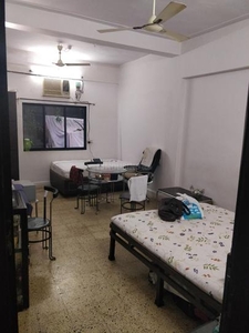 2 BHK Villa for rent in Mulund West, Mumbai - 800 Sqft