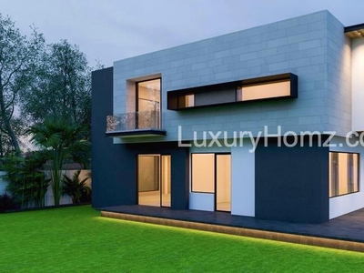 5 Bedroom Farm House for sale in Sector 135, Noida