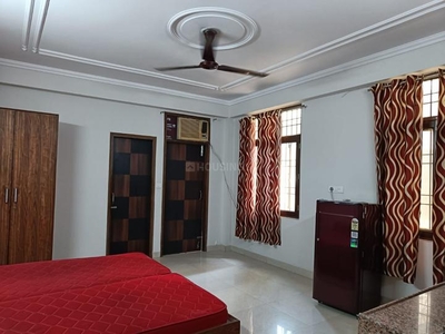 1 RK Flat for rent in Sarita Vihar, New Delhi - 400 Sqft