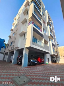 2 BHK flat for sale in Velachery dandiswaram nagar..