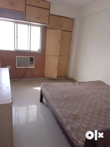 2bhk 3rd floor flat with AC, bed sofa at chunabhatti prime location