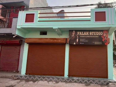 3 Shops and residence for sell on Main road