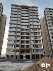 3bhk luxurious flats for sell in dindoli