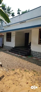 3BHK,1100Sq,8 Cent ,Ayakad ,Well Water, Near Bus route 30 Lakh