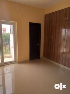 4 Bhk flat for sale