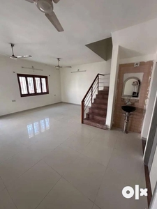 4bhk renovated bunglow for sale in gotri nr iscom temple