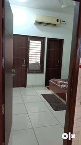 New house ,fully ready to furnish and 3 bedroom,near super market,mall