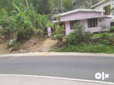 Residential house with 7.5cent land for sale near MA college Adimaly.