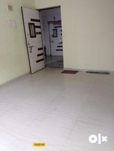 Well maintained flat 25 lac in sunshine hills evershine city